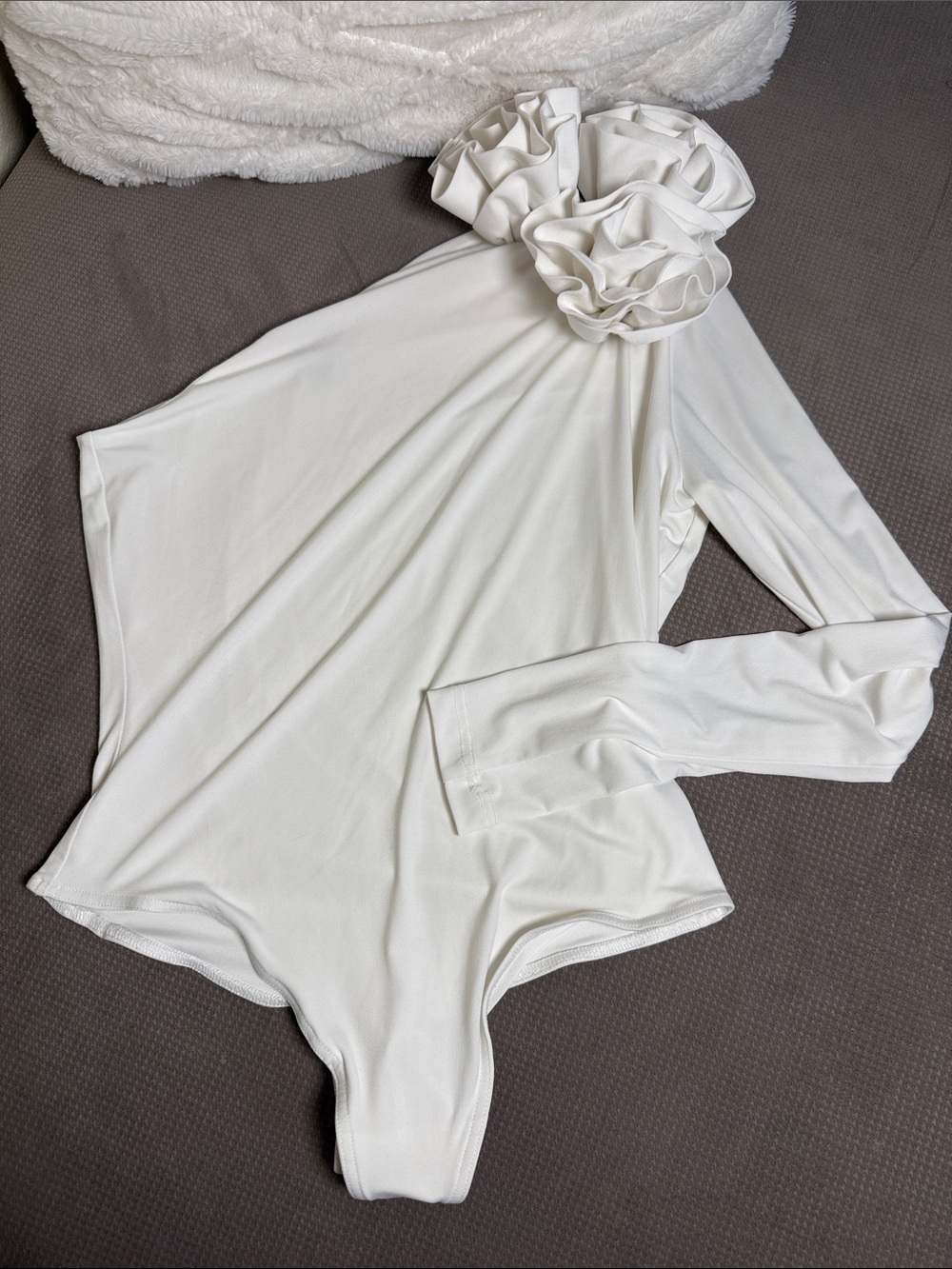 Karen Millen White Ruffle Neck Long-Sleeve Bodysuit